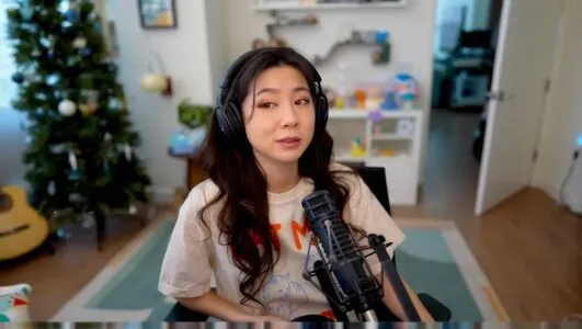 Fuslie OnlyFans Leaked Free Thumbnail Picture - #L1xVDcYof4