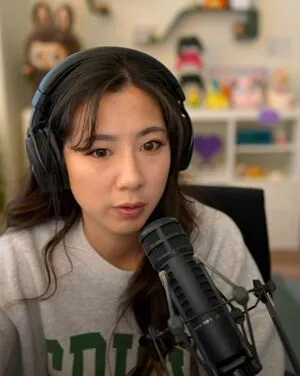 Fuslie OnlyFans Leaked Free Thumbnail Picture - #b02SIJATI4
