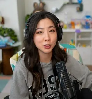 Fuslie OnlyFans Leaked Free Thumbnail Picture - #qTPDu97HcF