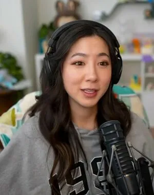 Fuslie OnlyFans Leaked Free Thumbnail Picture - #zE4KePPyu6