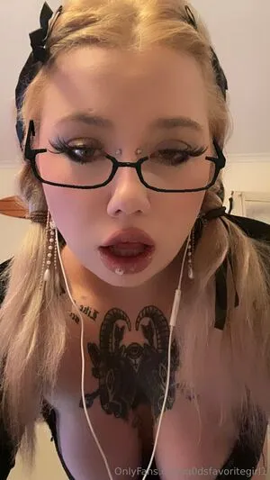 G0dsfavoritegirl1 OnlyFans Leaked Free Thumbnail Picture - #9dmZFq0av9
