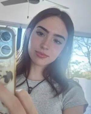 Gabriela Bee OnlyFans Leaked Free Thumbnail Picture - #562DLuDEpa