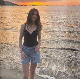 Gabriela Bee OnlyFans Leaked Free Thumbnail Picture - #HiUnnDjlpl