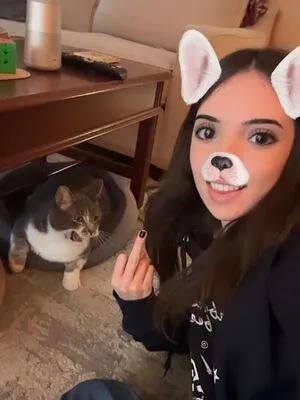 Gabriela Bee OnlyFans Leaked Free Thumbnail Picture - #bBrJN59oIK