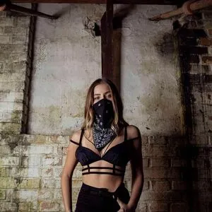 Gabriela Machado OnlyFans Leaked Free Thumbnail Picture - #GLeGAiVenO