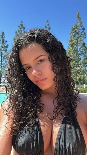 Gabriella Saraivah OnlyFans Leaked Free Thumbnail Picture - #I2BPt8ygpv