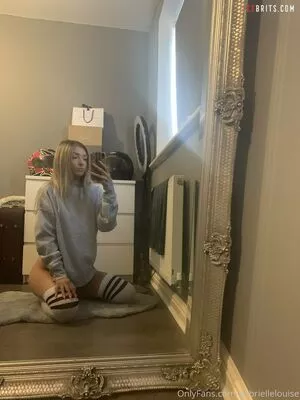 gabriellelouise OnlyFans Leaked Free Thumbnail Picture - #8vD3clOTTO