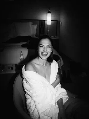 gal_gadot OnlyFans Leaked Free Thumbnail Picture - #AmCujAeRox