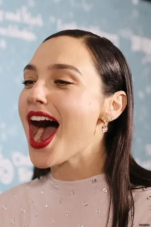 gal_gadot OnlyFans Leaked Free Thumbnail Picture - #BzHhzFu24x