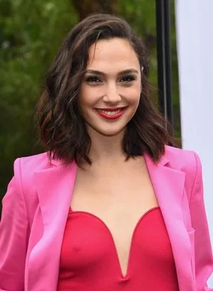 gal_gadot OnlyFans Leaked Free Thumbnail Picture - #MOaiGrXm2e