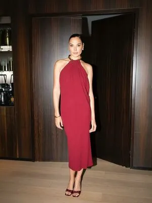 gal_gadot OnlyFans Leaked Free Thumbnail Picture - #Z5aMLHnkne