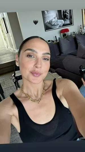 gal_gadot OnlyFans Leaked Free Thumbnail Picture - #amkRMMiGd2
