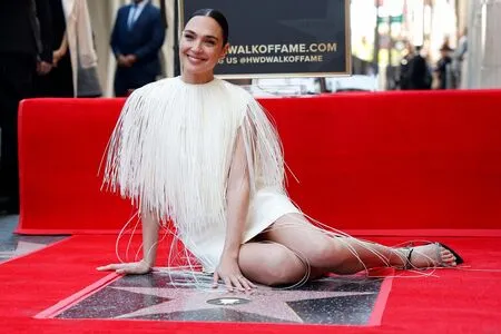 gal_gadot OnlyFans Leaked Free Thumbnail Picture - #fPERk4EPC4