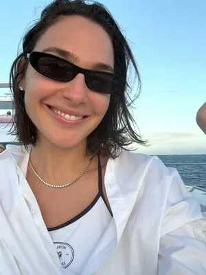 gal_gadot OnlyFans Leaked Free Thumbnail Picture - #z1S0e3cozu