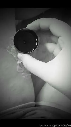 Gamingth0ttyfree OnlyFans Leaked Free Thumbnail Picture - #8ODqnrUY1y