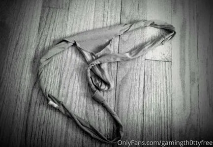 Gamingth0ttyfree OnlyFans Leaked Free Thumbnail Picture - #uHlSZzWSg4