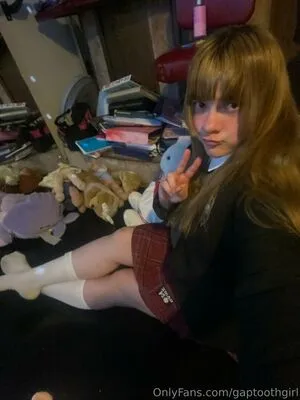 Gaptoothgirl OnlyFans Leaked Free Thumbnail Picture - #8LMS2kEwN1