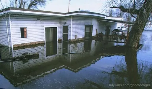 Gaptoothgirl OnlyFans Leaked Free Thumbnail Picture - #XQqlSOX2dG