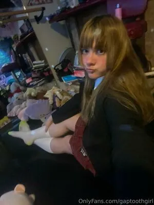 Gaptoothgirl OnlyFans Leaked Free Thumbnail Picture - #smmDHtwyZq