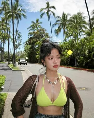 Garbo Zhu OnlyFans Leaked Free Thumbnail Picture - #HTPFnQByEn