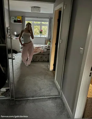 Gazygabz3 OnlyFans Leaked Free Thumbnail Picture - #1SfpUIC4u3