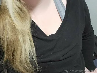 Geekikitten OnlyFans Leaked Free Thumbnail Picture - #QIEgoo0yYc
