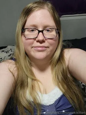 Geekikitten OnlyFans Leaked Free Thumbnail Picture - #TV5Yb7b519