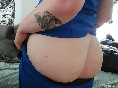 Geekypeach OnlyFans Leaked Free Thumbnail Picture - #GioZSv3RQ4