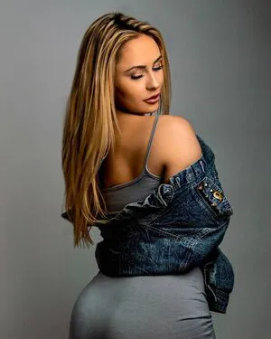 Gelina Marie OnlyFans Leaked Free Thumbnail Picture - #qfwZ4nR736
