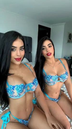 Gemelas A Ello OnlyFans Leaked Free Thumbnail Picture - #7AKoK3fEUY