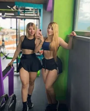 Gemelas Villada OnlyFans Leaked Free Thumbnail Picture - #2LktePhCSr