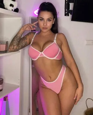 Gemma Wizzar OnlyFans Leaked Free Thumbnail Picture - #8AxJA4Yt6c