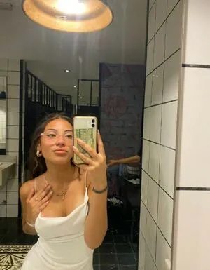 Gemmastr OnlyFans Leaked Free Thumbnail Picture - #5rY8WiJFdp