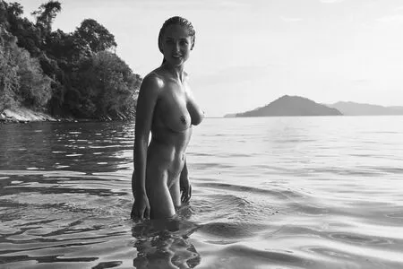 Genevieve Morton OnlyFans Leaked Free Thumbnail Picture - #j3sTOvZ9D4