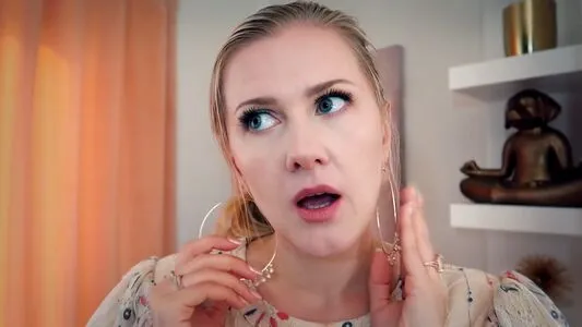Gentle Whispering Asmr OnlyFans Leaked Free Thumbnail Picture - #PpdOhtO8OI