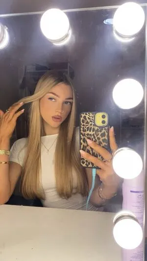 Georgia Brooksss OnlyFans Leaked Free Thumbnail Picture - #fom5um4B61