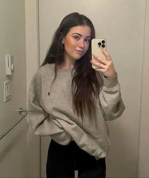Georgiawest1 OnlyFans Leaked Free Thumbnail Picture - #p7WyIo8db9