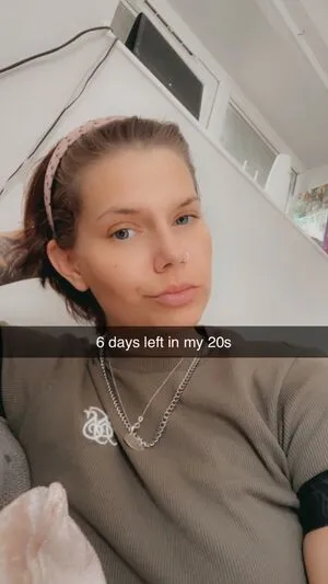 Georgina Lyn Healy OnlyFans Leaked Free Thumbnail Picture - #C8SYasxfN8