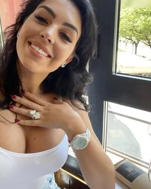 Georgina Rodriguez Hernndez OnlyFans Leaked Free Thumbnail Picture - #2SBedBXEQ8