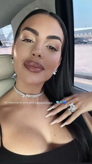 Georgina Rodriguez Hernndez OnlyFans Leaked Free Thumbnail Picture - #6R2q1NNA2r