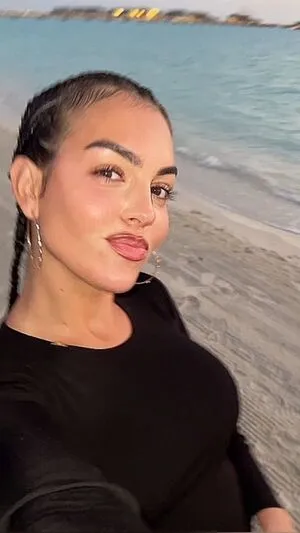 Georgina Rodriguez Hernndez OnlyFans Leaked Free Thumbnail Picture - #94pbEU2voX