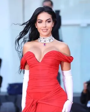Georgina Rodriguez Hernndez OnlyFans Leaked Free Thumbnail Picture - #9lxaeTocUL