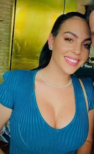 Georgina Rodriguez Hernndez OnlyFans Leaked Free Thumbnail Picture - #AFWHbE88fa