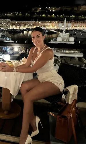 Georgina Rodriguez Hernndez OnlyFans Leaked Free Thumbnail Picture - #VhiIrxoyGe
