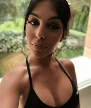 Georgina Rodriguez OnlyFans Leaked Free Thumbnail Picture - #81Tjpd2oqz