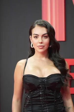 Georgina Rodriguez OnlyFans Leaked Free Thumbnail Picture - #fcoz554llb