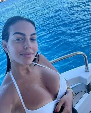 Georgina Rodriguez OnlyFans Leaked Free Thumbnail Picture - #nR7Sh4VAGI