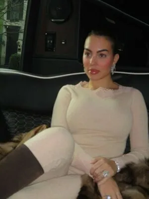 Georgina Rodriguez OnlyFans Leaked Free Thumbnail Picture - #uwttvFY9WA