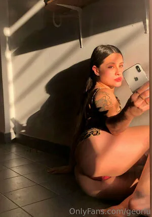 Georlu OnlyFans Leaked Free Thumbnail Picture - #2NipPm4KXI