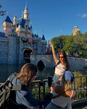 Geraldine Viswanathan OnlyFans Leaked Free Thumbnail Picture - #LDc76My23X